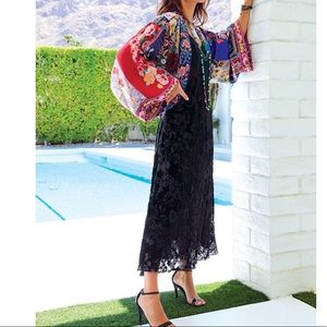 Johnny Was Cropped Adley Embroidered Kimono